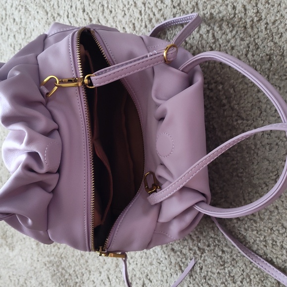 HOBO Crossbody - Picture 4 of 6